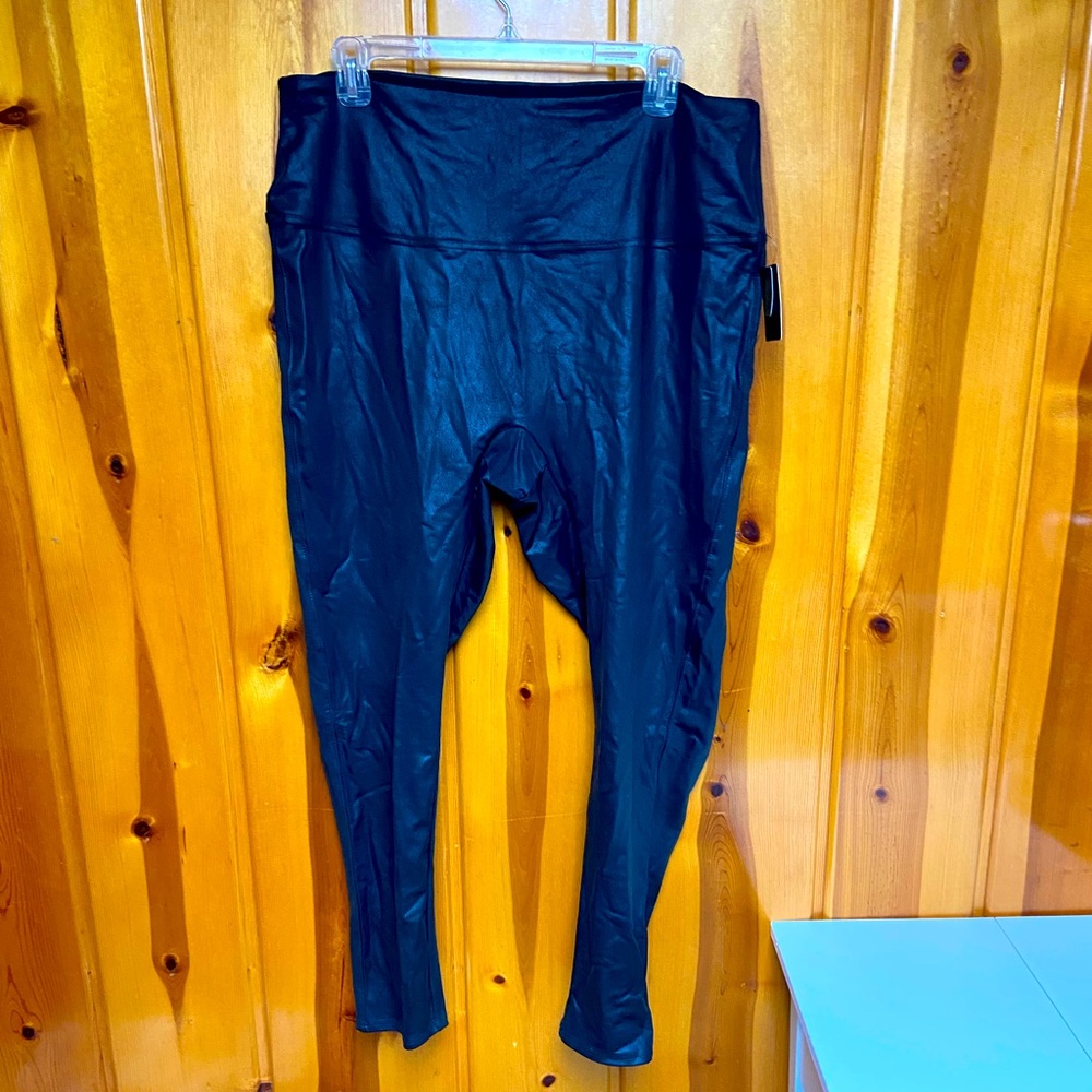 ❤DG2 Black Slim and Sleek Leggings NWT  1X